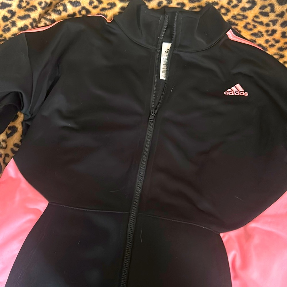 Still has the tag never been worn!